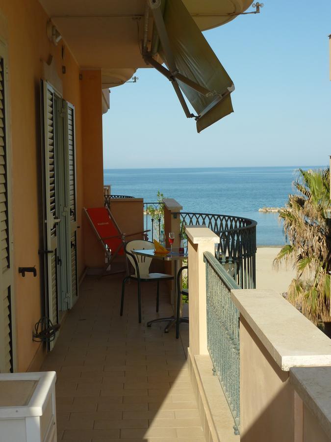 Aparthotel Beaurivage San Benedetto del Tronto Exterior foto