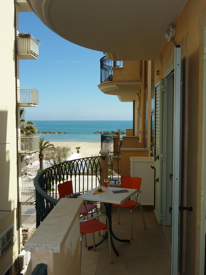 Aparthotel Beaurivage San Benedetto del Tronto Exterior foto