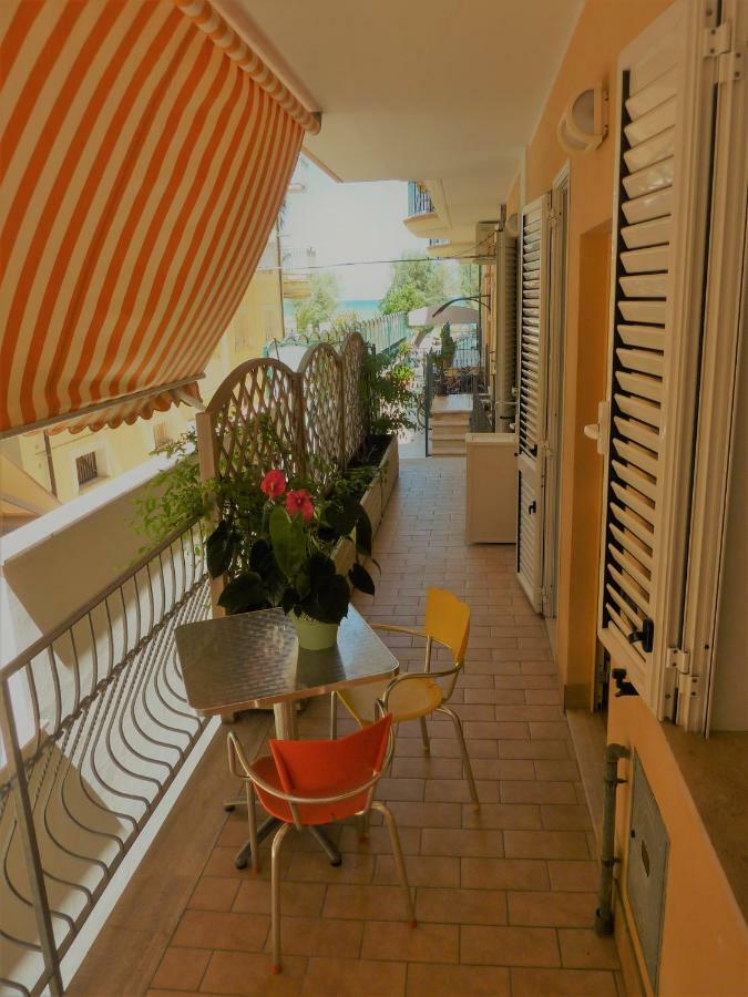Aparthotel Beaurivage San Benedetto del Tronto Exterior foto