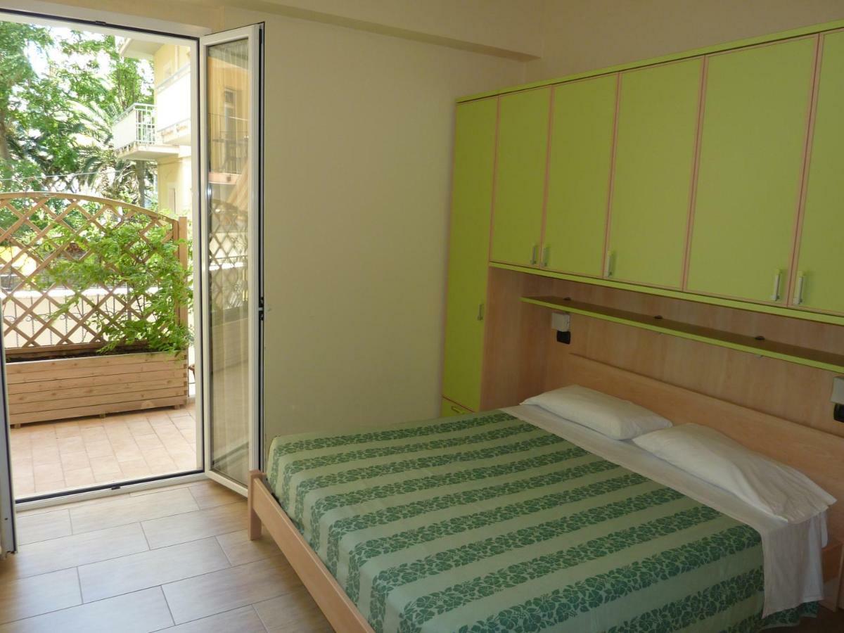 Aparthotel Beaurivage San Benedetto del Tronto Exterior foto