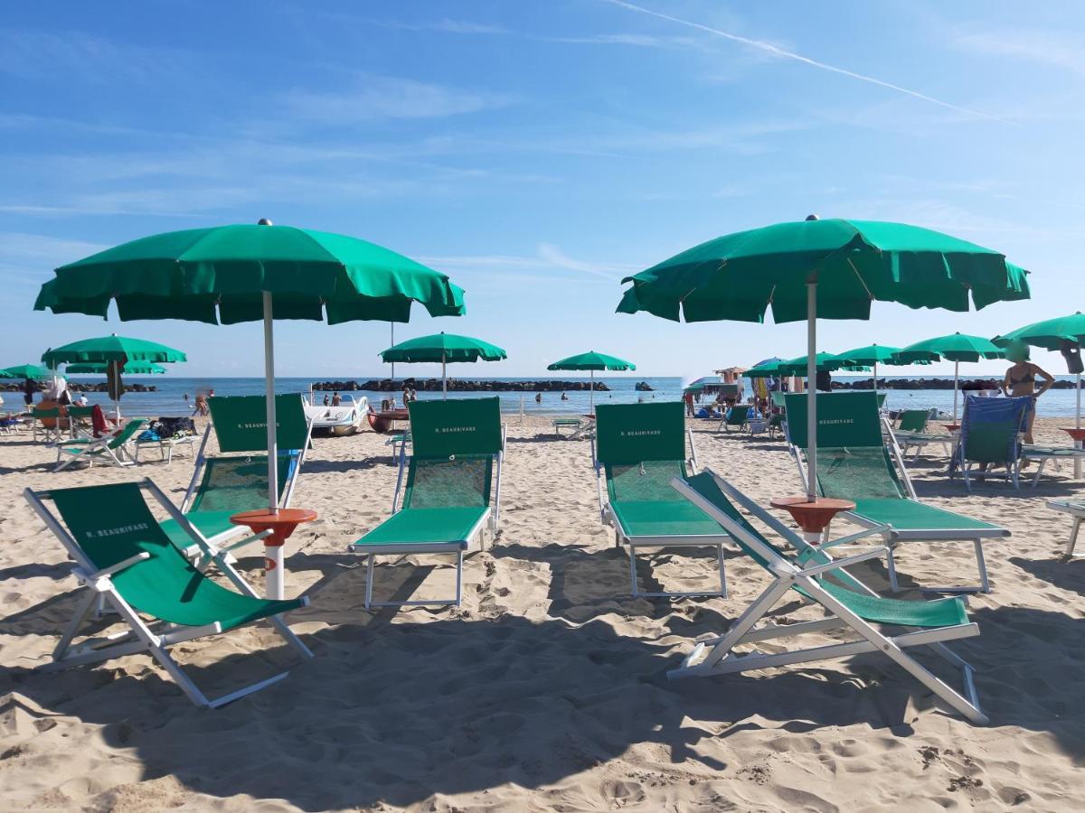 Aparthotel Beaurivage San Benedetto del Tronto Exterior foto
